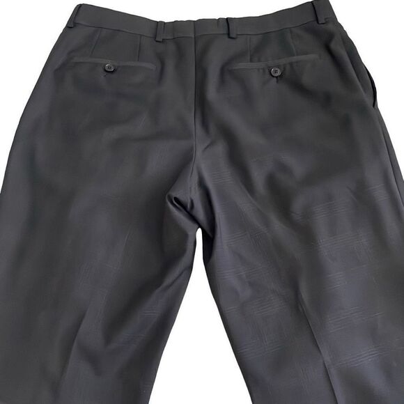 EUC Hugo Boss Black Micro Plaid Suit - Size 40 R - Picture 8 of 14